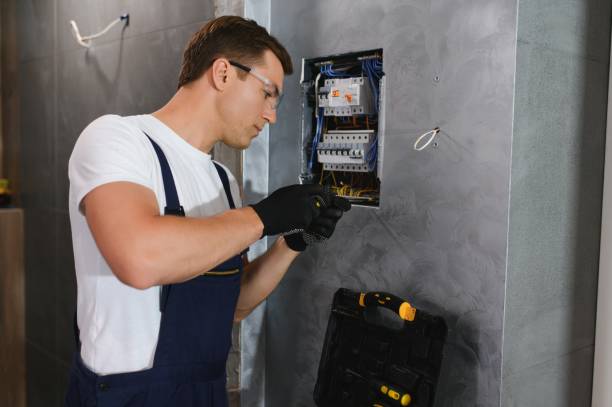 Best Licensed Electrician  in Maple Grove, MN